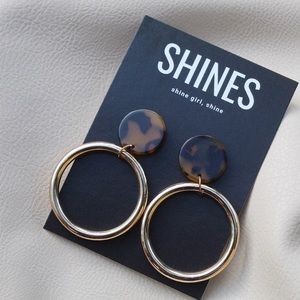 Gold Hoop & Leopard Print Earrings